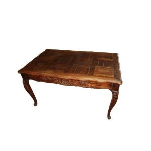 Provencal Extendable Oak Table From The 1800s With Carvings