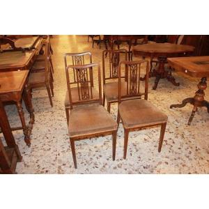 Groupe De 4 Chaises Victoriennes En Bois d'Acajou Avec Incrustations