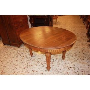 Oval, Extendable French Table From The Late 1800s, Louis XVI Style, In Walnut Wood