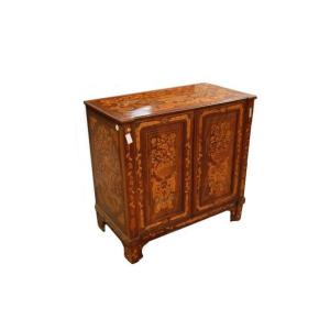 Dutch Sideboard From The Early 1800s In Mahogany Wood