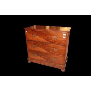 English Chest Of Drawers From The Early 1800s, Queen Anne Style, In Mahogany Wood And Mahogany 