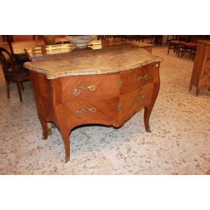 Grand Commode Style Louis XV De La Mi-1800 Français En Bois De Rose Avec Un Grand Marbre