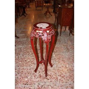 Table Basse Porte-plantes Chinoise De 1900 En Bois Sculpté Avec Plateau En Marbre