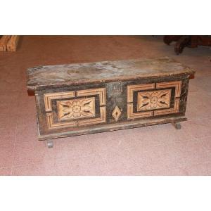 Small Italian Tyrolean Chest From The 19th Century With Internal Drawer