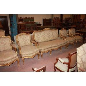 Salon Français Avec 1 Canapé Et 2 Fauteuils De Style Louis XV En Bois Doré à La Feuille d'Or