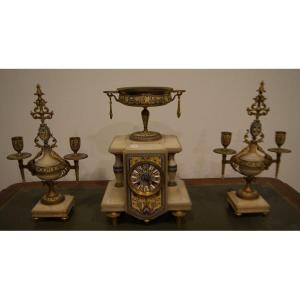 Triptych Clock With French Candlesticks From The Second Half Of The 1800s In White Carrara