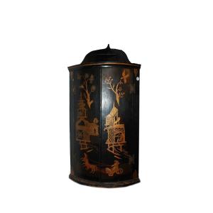 Encoignure murale française – Milieu XIXe siècle, style Chinoiserie laqué et peint à la main