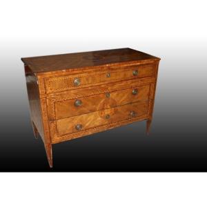Extraordinary Masterpiece Of Italian Cabinetmaking Of The 1700s Attributable To The School