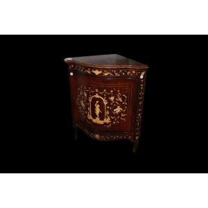 Beautiful Lombardian Italian Corner Cabinet From The Second Half Of The 18th Century