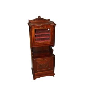 Petit cabinet anglais de la seconde moitié du XIXème siècle, de style Victorien en bois d'acajo
