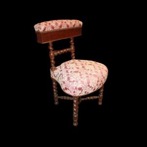 Chaise prie-Dieu ancienne française style Louis-Philippe en chêne avec pupitre, XIXe siècle