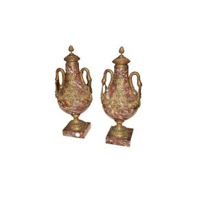 "pair Of Red Marble And Gilded Bronze Baluster Vases With Swan-shaped Handles" – Empire Style