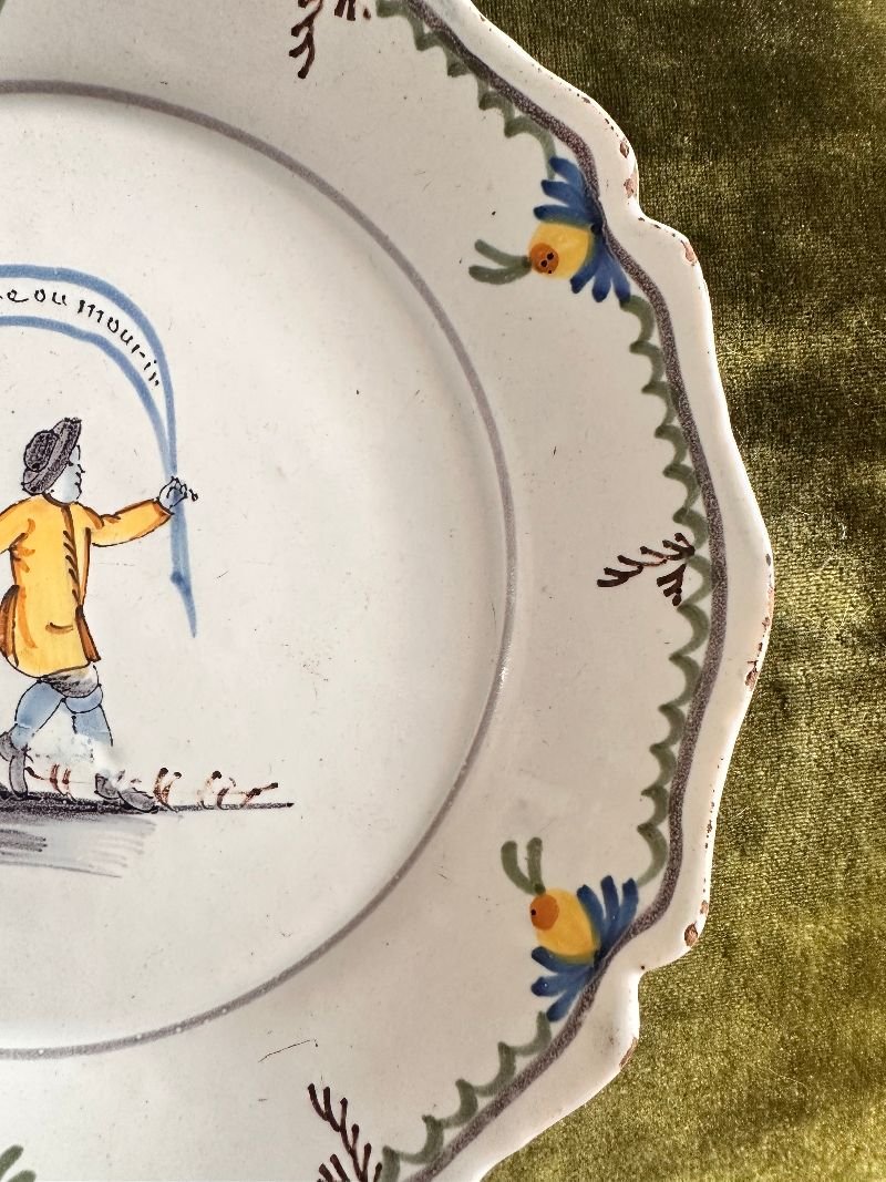 Faïence  de Nevers à décor révolutionnaire-photo-1