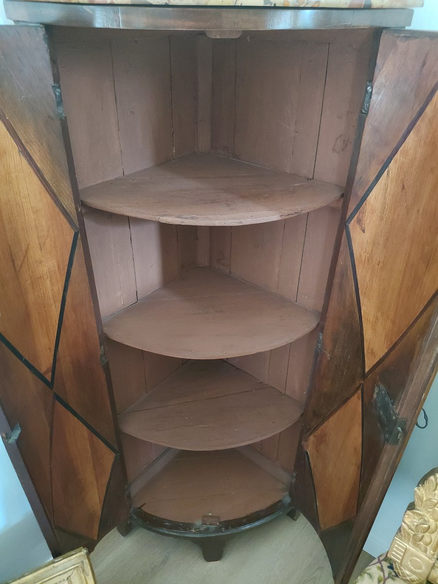High Corner Cabinet, 18th Century-photo-4