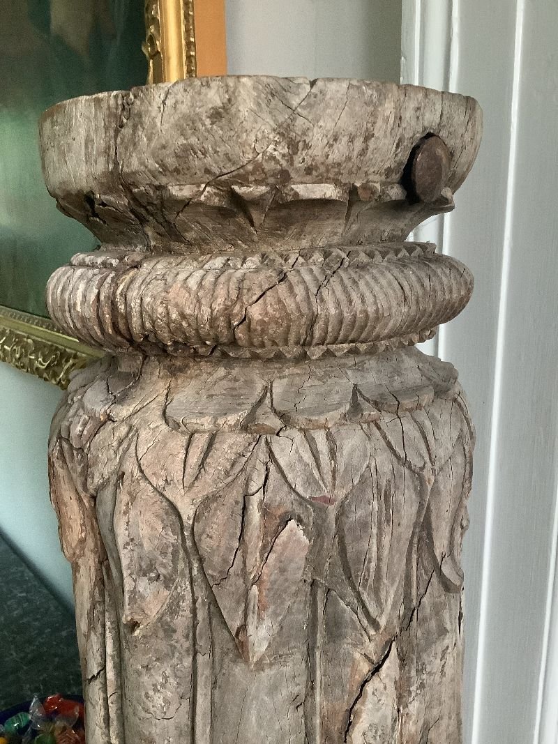 Paire de colonnes en bois sculpté  XVIIIème-photo-3