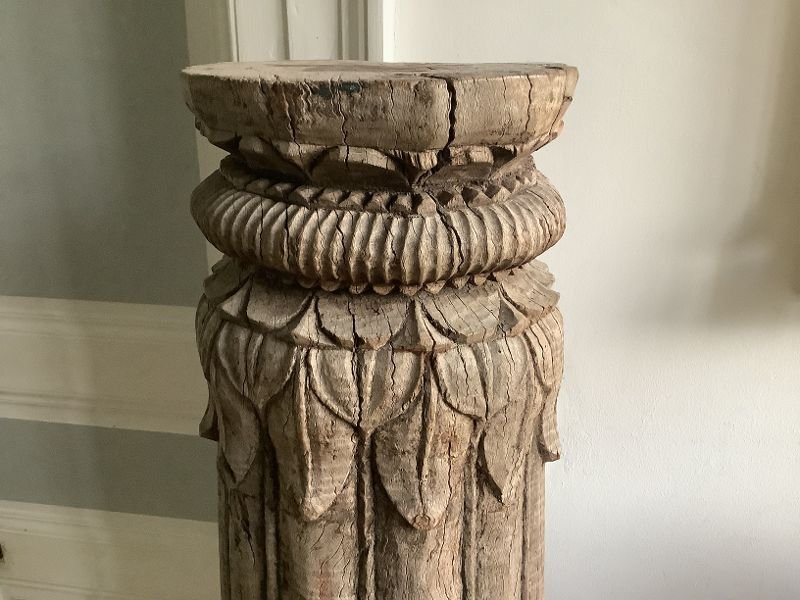 Paire de colonnes en bois sculpté  XVIIIème-photo-2