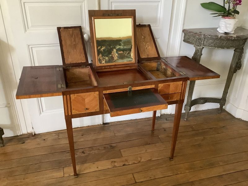 Dressing Table In Marquetry Louis XVI Period
