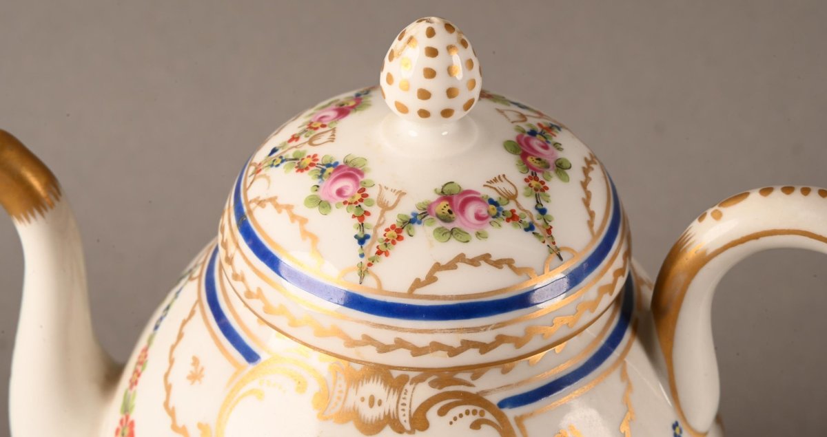 Manufacture De La Reine   Pitcher And Teapot-photo-2