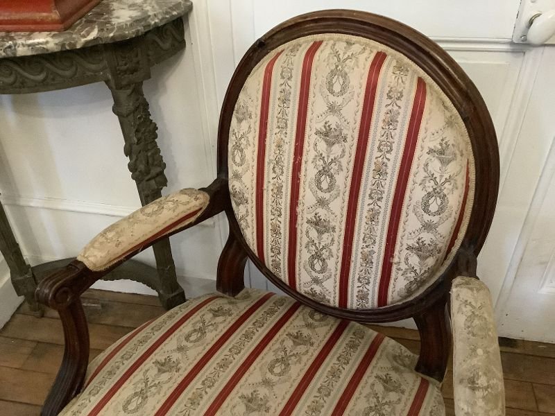 Fauteuil d'époque LOUIS XVI  Estampillé JAVOY-photo-3