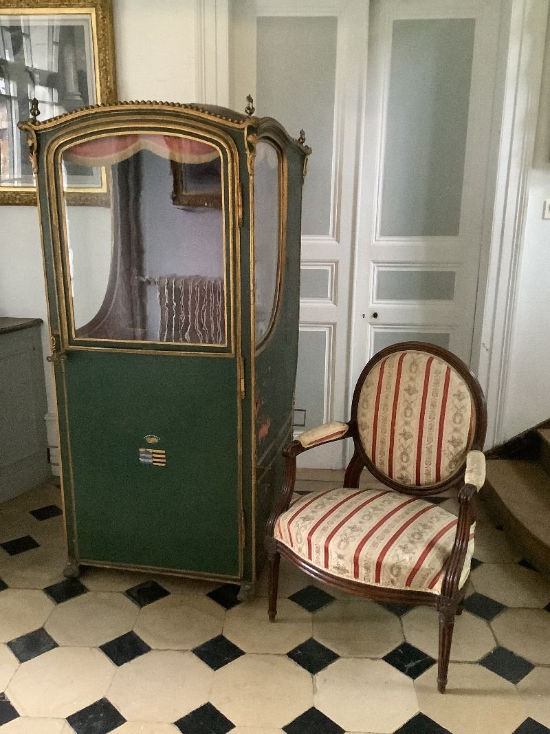 Fauteuil d'époque LOUIS XVI  Estampillé JAVOY-photo-3