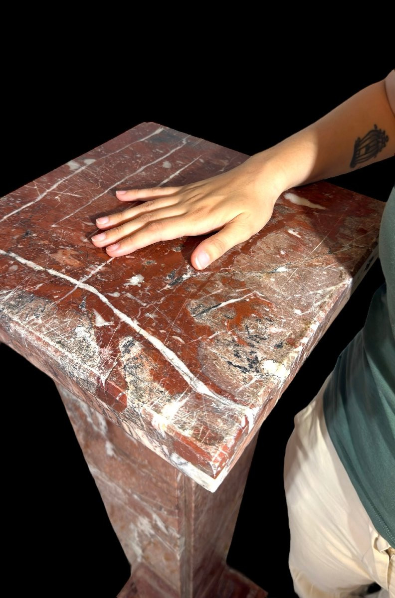 Column In Red Marble -photo-2