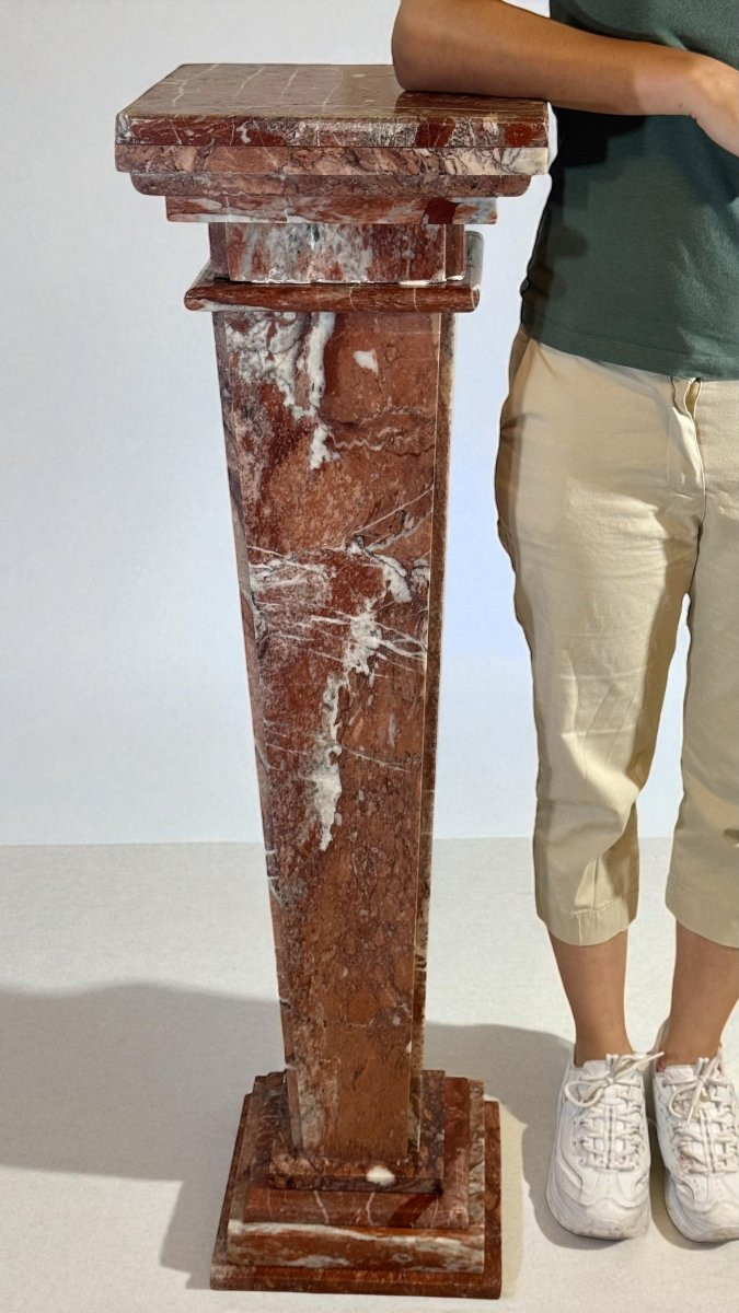 Column In Red Marble -photo-1