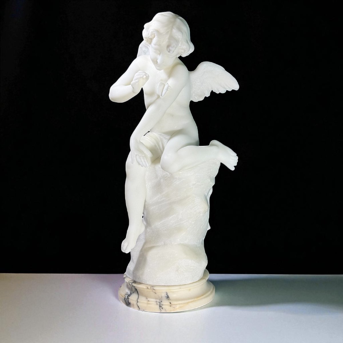 Statue Little Angel Playing With A Butterfly, Carrara Marble, Guglielmo Pugi-photo-2