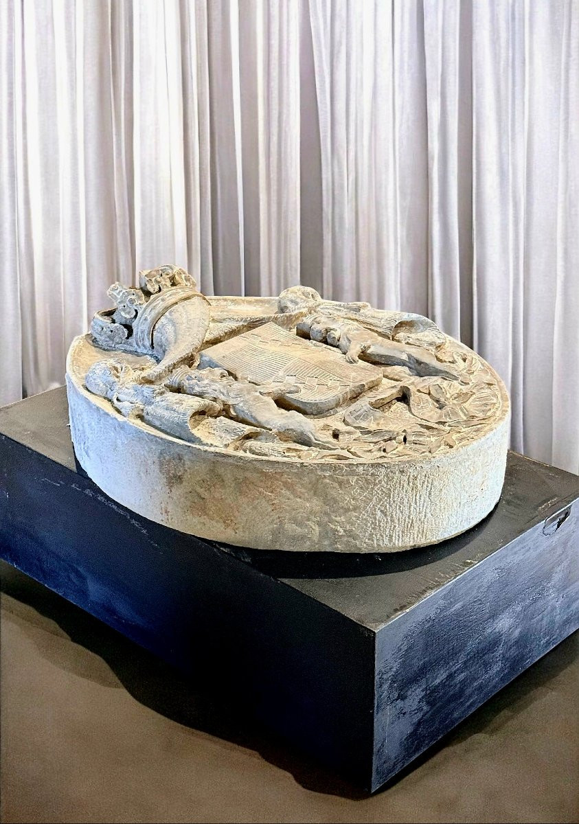 Coat Of Arms Of The Ventimiglia Princes, Carrara Marble -photo-2