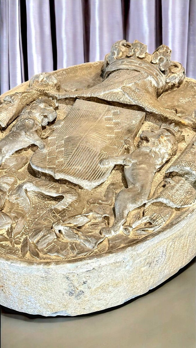 Coat Of Arms Of The Ventimiglia Princes, Carrara Marble -photo-2