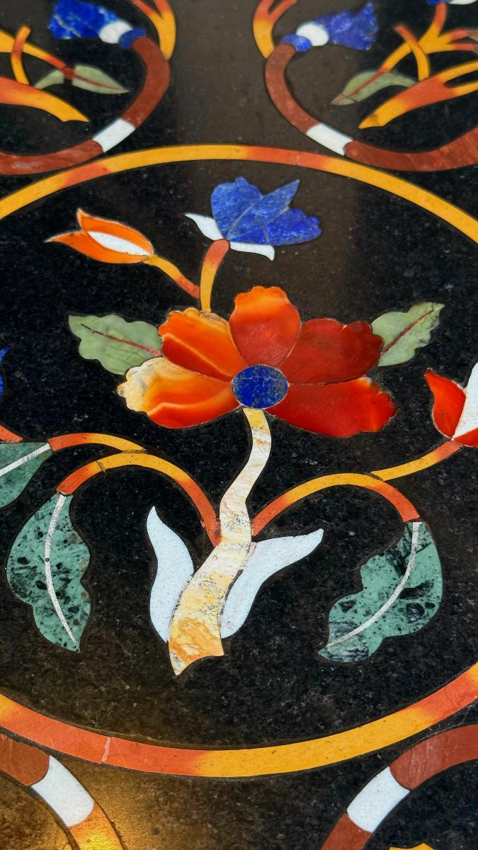 Table With Floral Inlays In Marble -photo-4