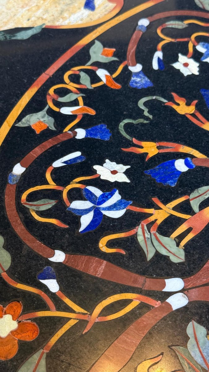 Table With Floral Inlays In Marble -photo-7
