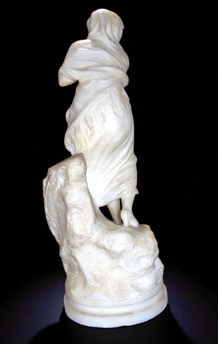 Statue Young Peasant Woman Smiling, Carrara Marble -photo-3