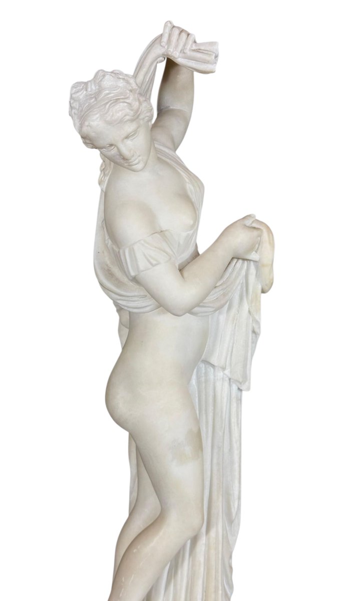Statue représentant une Vénus Callipyge Carrara Marbre-photo-1