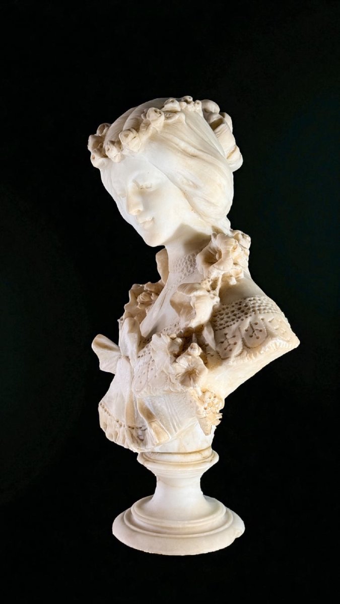 Bust Depicting Lady Smiling With A Flowers, Adolfo Cipriani, Carrara Marble -photo-1