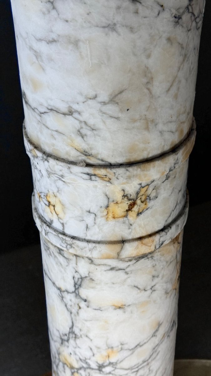 Capital In Arabescato Marble -photo-3