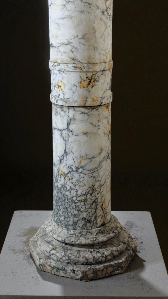 Capital In Arabescato Marble -photo-4