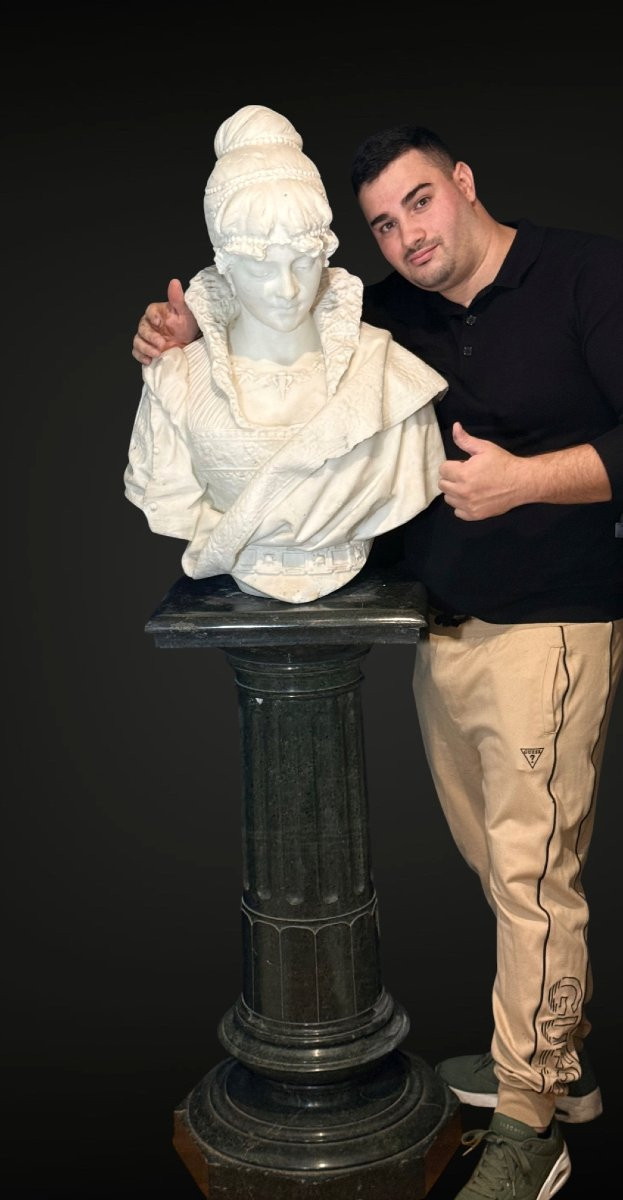 Life Size Bust Renaissance Lady Draped In Fine Fabrics And Jewels Carrara Marble -photo-2