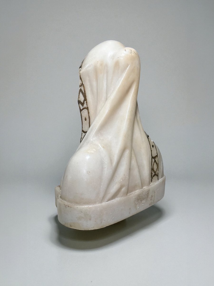 Bust Depicting A Young Madonnina In White Statuary Carrara Marble -photo-1
