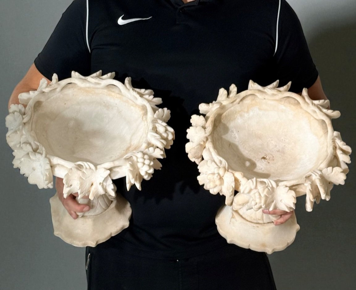 Paid Of Vases Sculpted , Marble -photo-2