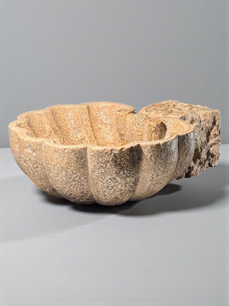 Vase coquillage/Bénitier antique, une œuvre d'art sculptée à la main, Marbre Rouge Verona -photo-3