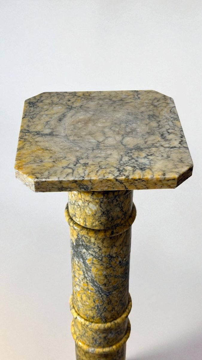 Chapiteau en marbre jaune Arabescato-photo-1