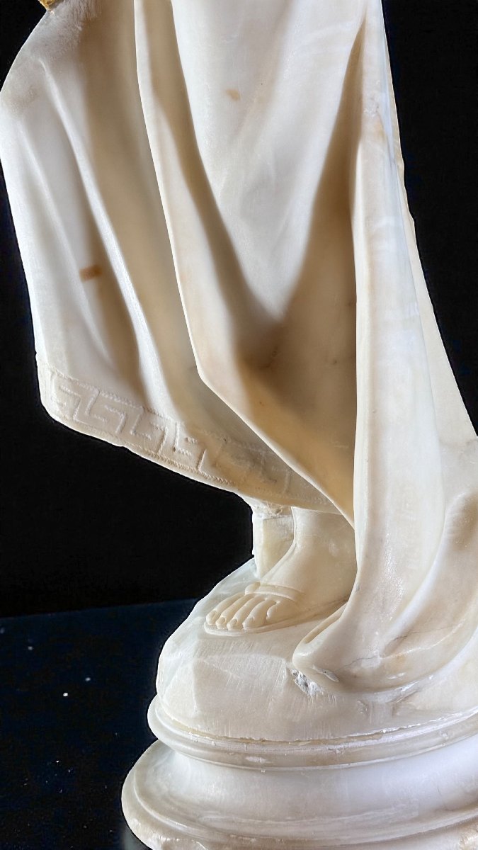 Statue représentant une dame jouant de la lyre Mabre -photo-2