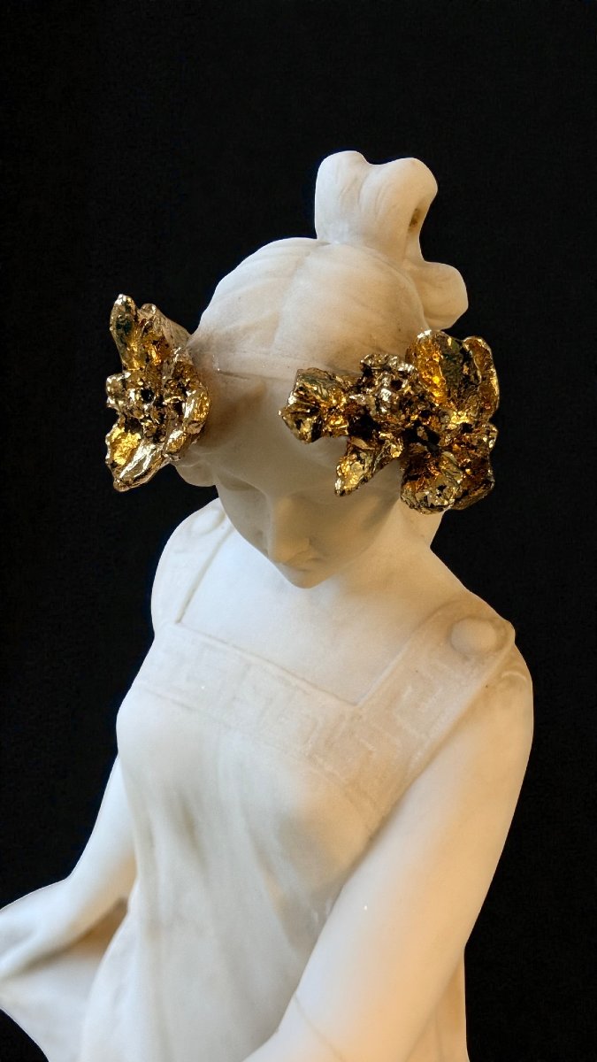 Statue représentant une dame jouant de la lyre Mabre -photo-3