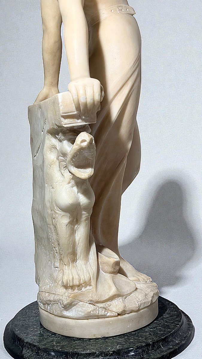 Statue Nymphe nue se reposant près d'une fontaine avec Colonne en Marbre -photo-3