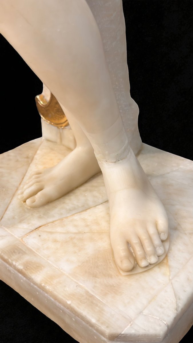 Statue Aphrodite Guerrière détails en feuille d'or 24 carats Marbre Carrara,  Frilli -photo-5