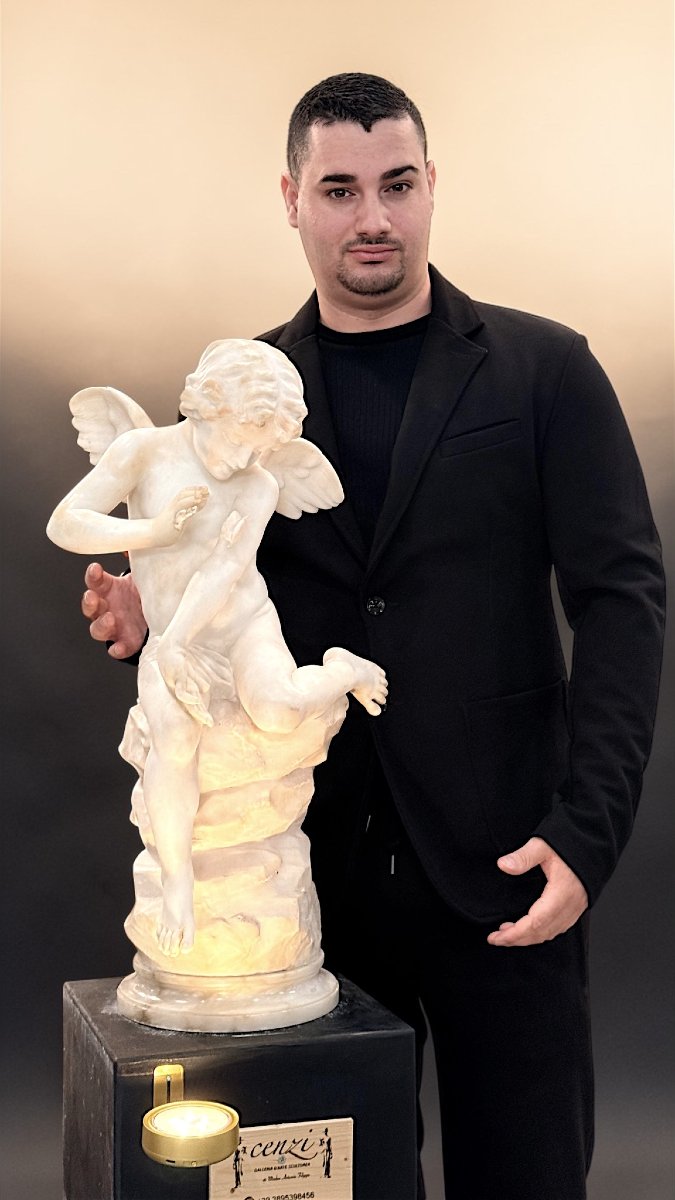 Statue Young Cherub Playing With Butterfly -photo-4