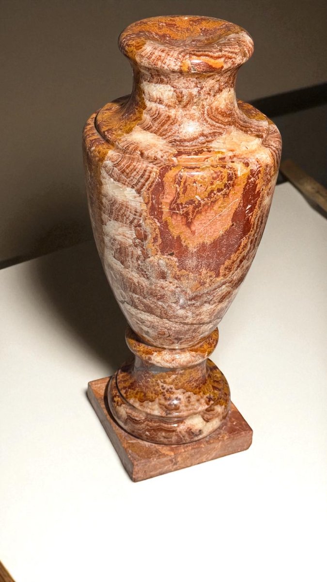 Vases en marbre rouge-photo-7