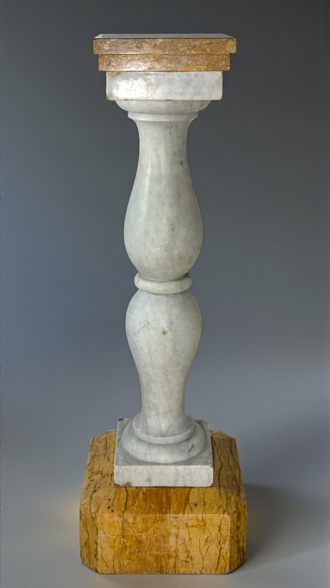 Colonne/Chapiteau architectural en Marbre blanc statuaire de Carrare et Marbre jaune-photo-8