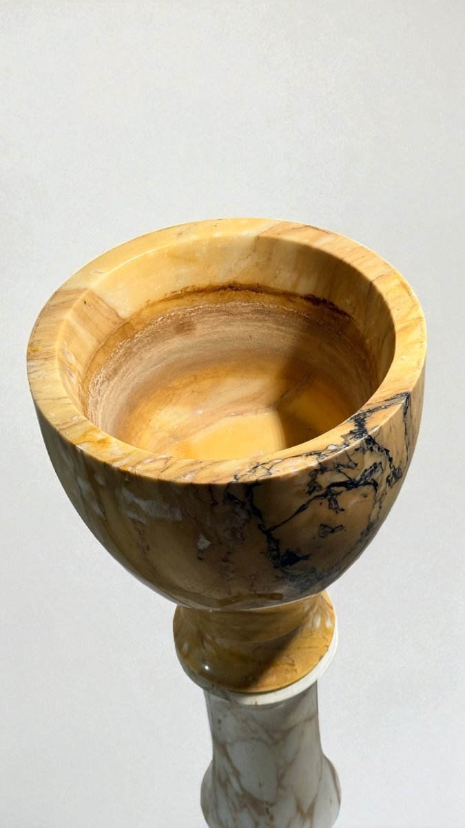 Column Design In Calacatta Gold Marble And Yellow Siena Marble -photo-3