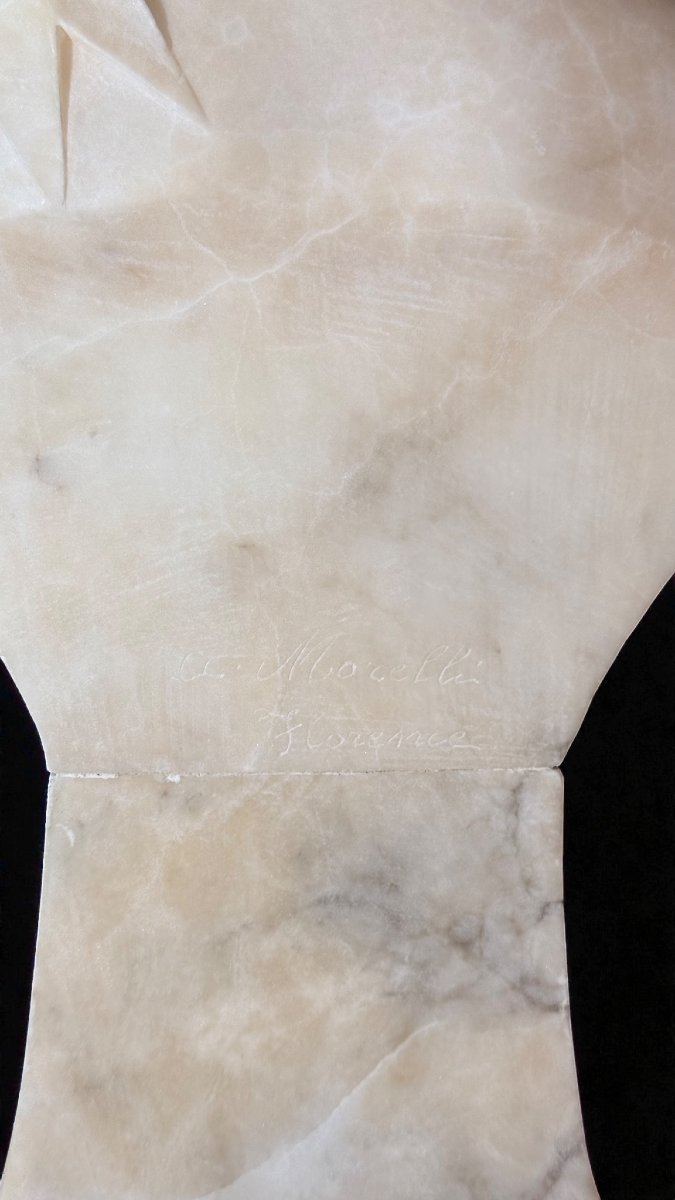 Buste jeune femme souriante-photo-3